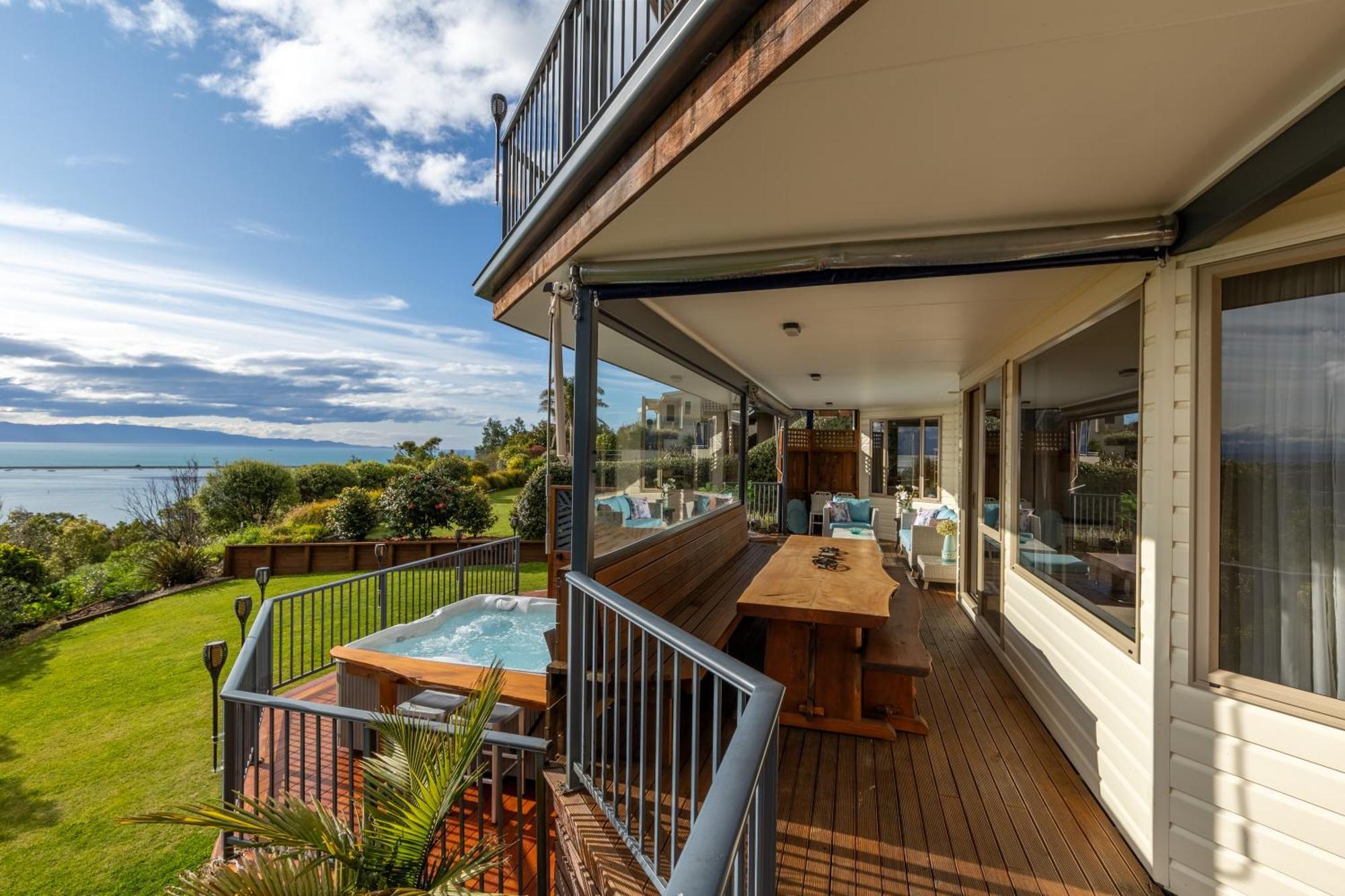Twin Peaks Luxury Sea View Villa Nelson Bagian luar foto